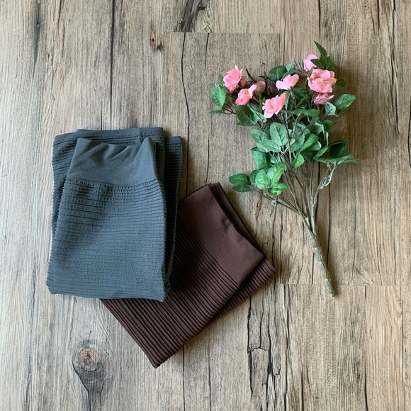 M U.S.A | Ribbed Skirt Bundle - Picture 2 of 11